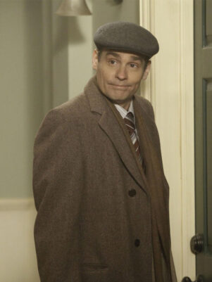 Robert Sean Leonard Coat