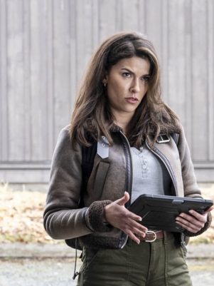 Sofia Pernas Tracker S01 Jacket