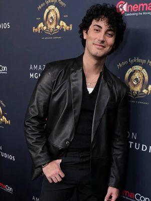 Anthony Ippolito I Play Rocky Blazer